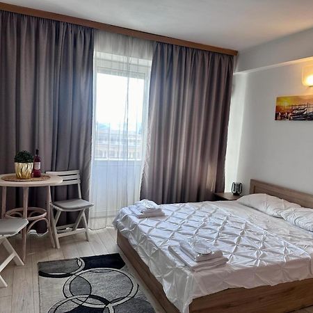 Downtown Studio Calea Victoriei Ultracentral Бухарест Екстер'єр фото